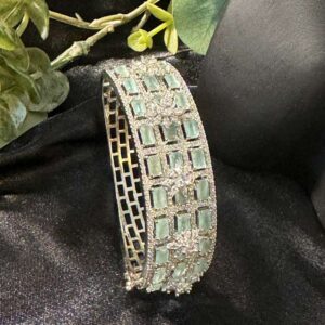 Geometric Lattice Statement Bangle