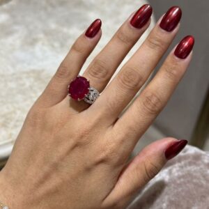 Vintage Gold Emerald Floral Ring
