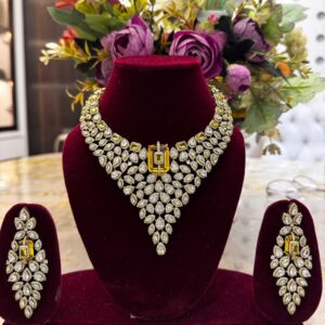 luxurious V-shaped diamond mesh necklace set with a yellow diamond centerpiece