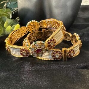 Antique Gold Plated Floral Kundan Kada Bangles