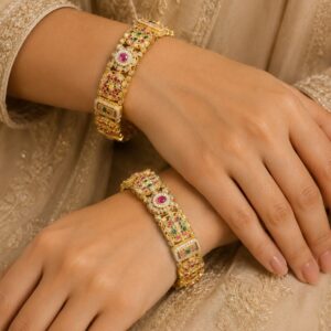 Gold Plated Antique Kundan Kada Bangles